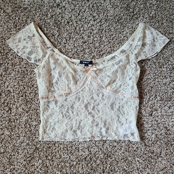 UNIF Tops - UNIF White Lace Cap Sleeve Crop Blouse